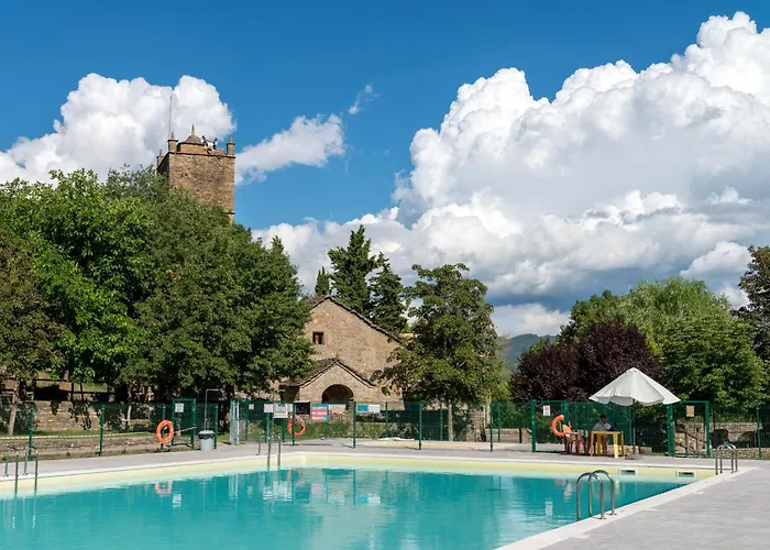 Hotel cerca del colegio: Centro de Vacaciones Morillo de Tou - Ainsa